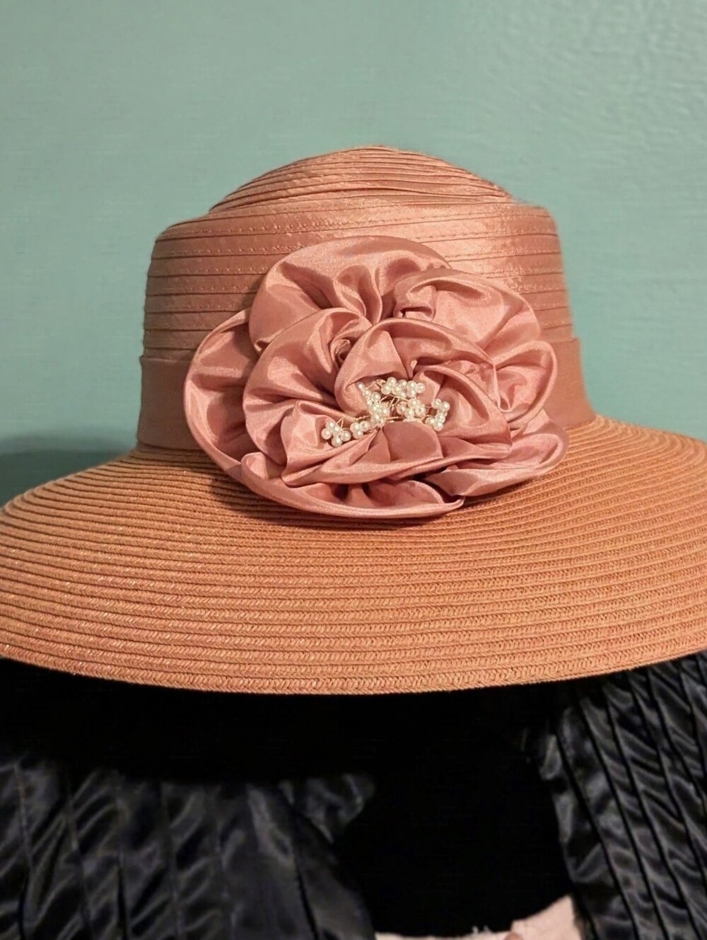 Wide Brim Floral Accent Sun Hat in Tan/Beige